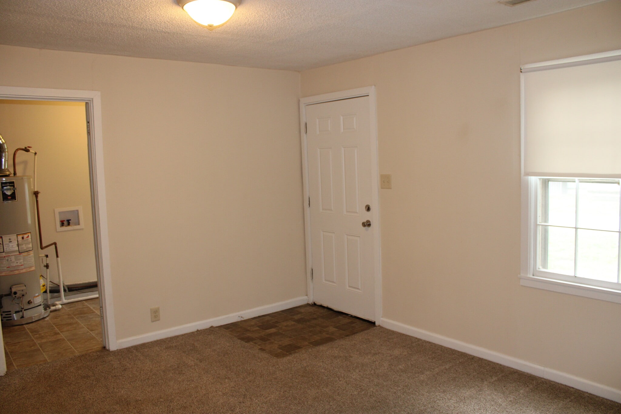 Building Photo - 3861 E Roseberry St
