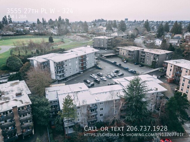 Building Photo - 3555 27th Pl W