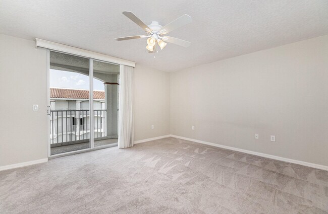 Building Photo - 801 Del Rio Way