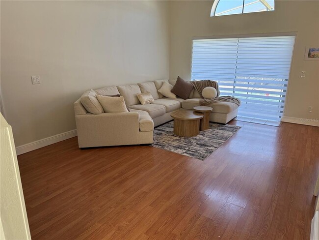 Building Photo - 227 Burning Tree Dr