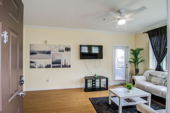 Building Photo - Fully Furnished rental,  1 bed!!