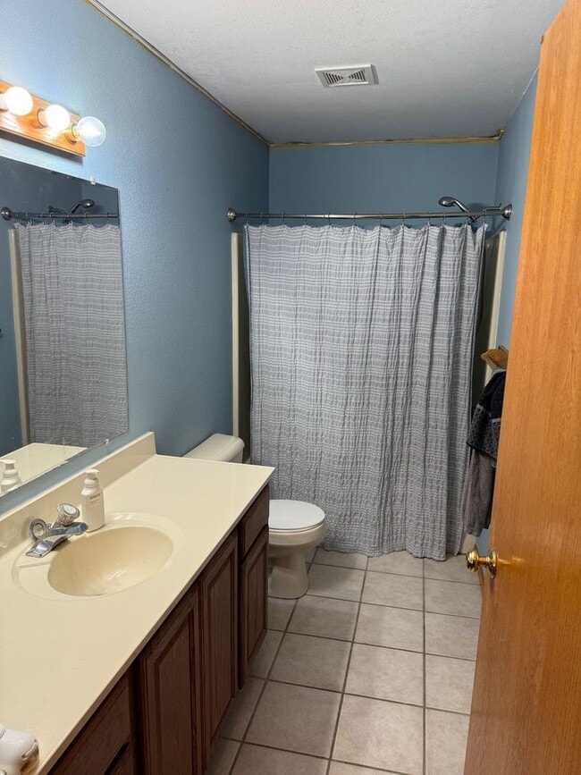 Building Photo - 1611/1613 Lincoln Avenue