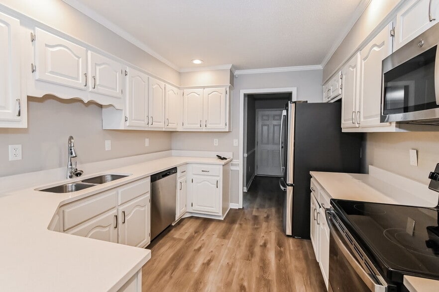 Building Photo - 3580 Brandon Ln