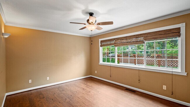 Building Photo - 22 Greengate Ct