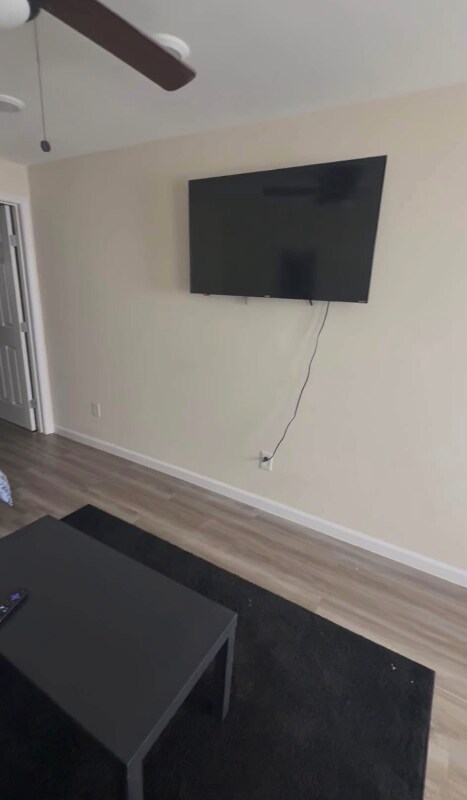 Building Photo - 4728 Crenshaw Ave