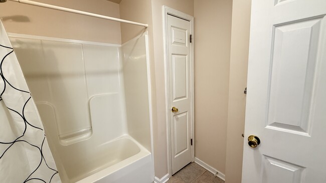 Building Photo - 1135 Spearhead Dr