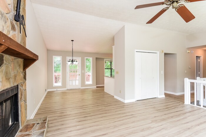Building Photo - 5975 Wellborn Trail