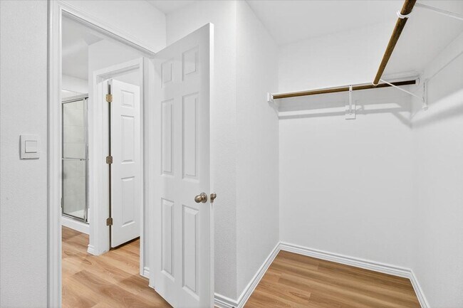 Building Photo - 1626 Comfy Wy