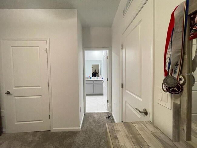 Building Photo - 1543 Cross Prairie Pkwy