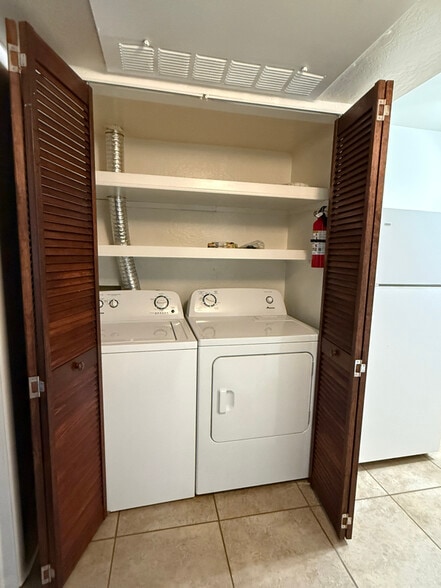 Building Photo - 12221 W Bell Rd