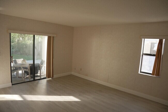 Building Photo - 11641 SW 50th St