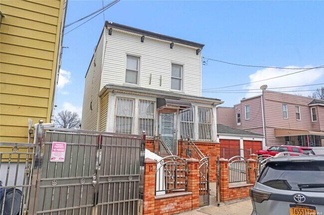 Building Photo - 75-09 91st Ave