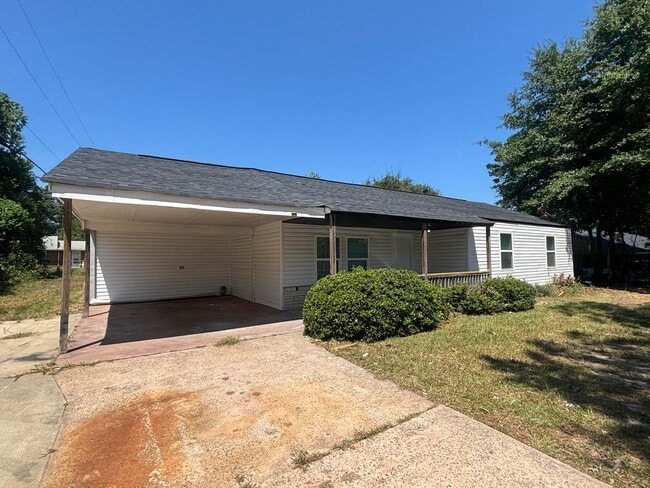 Building Photo - 1160 Aldrich St NE