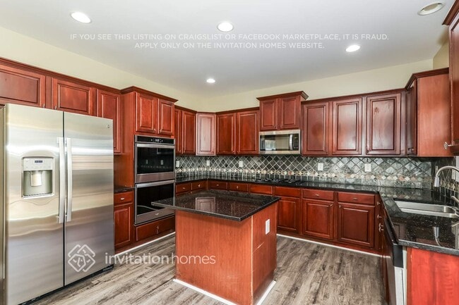 Building Photo - 660 Fullier Cir SW