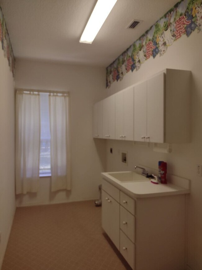 Building Photo - 8941 SW 191st Cir