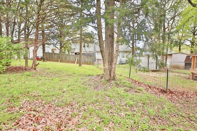 Building Photo - Convenient Antioch Townhome