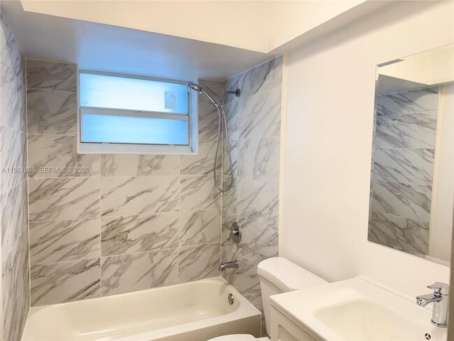 Building Photo - 31 NW 163rd St