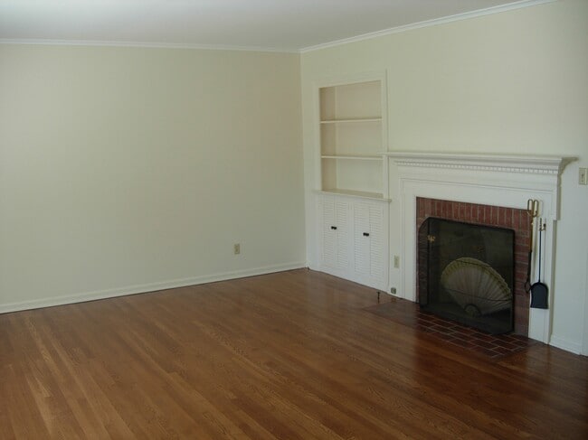 Building Photo - 1822 Ardleigh Rd
