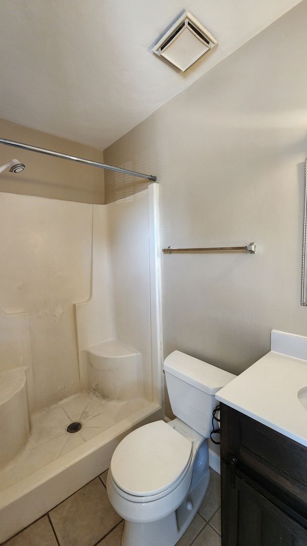 Building Photo - Rosemont Forest