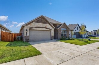 Building Photo - 2705 Starling St