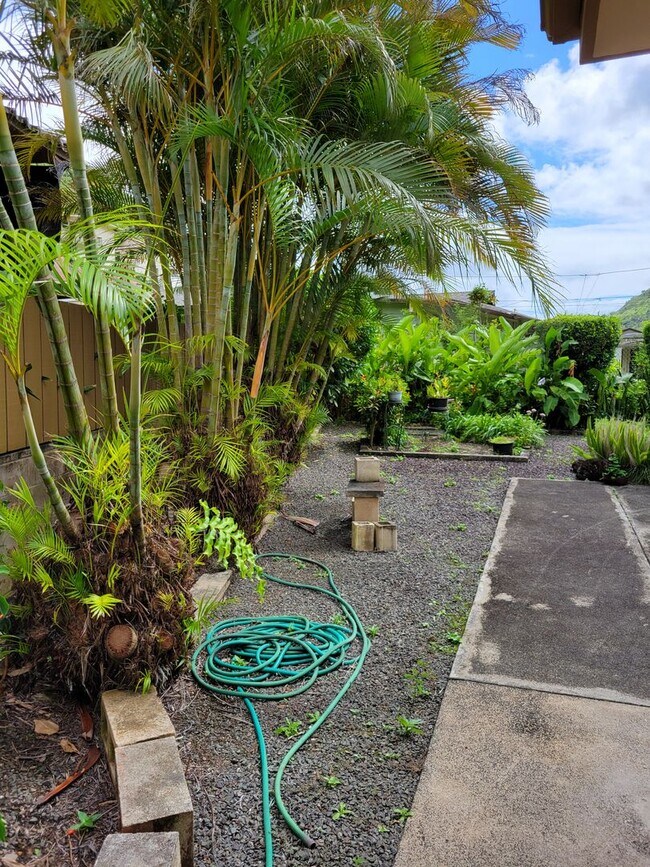 Building Photo - L658ach