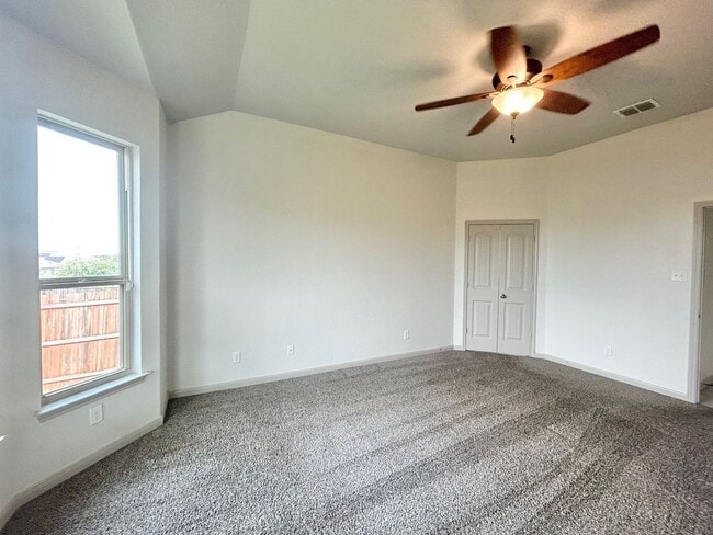 Building Photo - Beautiful 5BED/3BATH House for Rent! Avail...