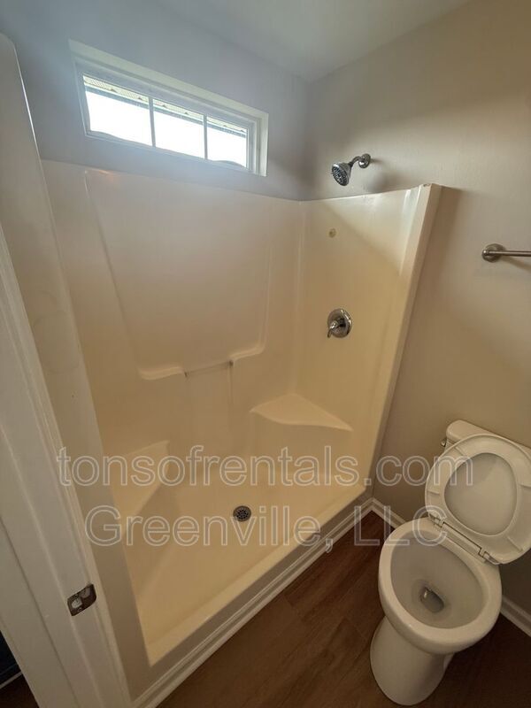 Building Photo - 151 Bellweather Dr