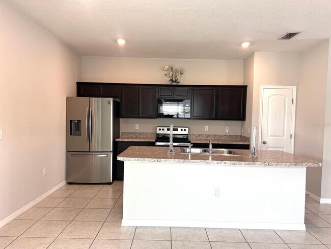 Building Photo - 863 Hudson Valley Dr