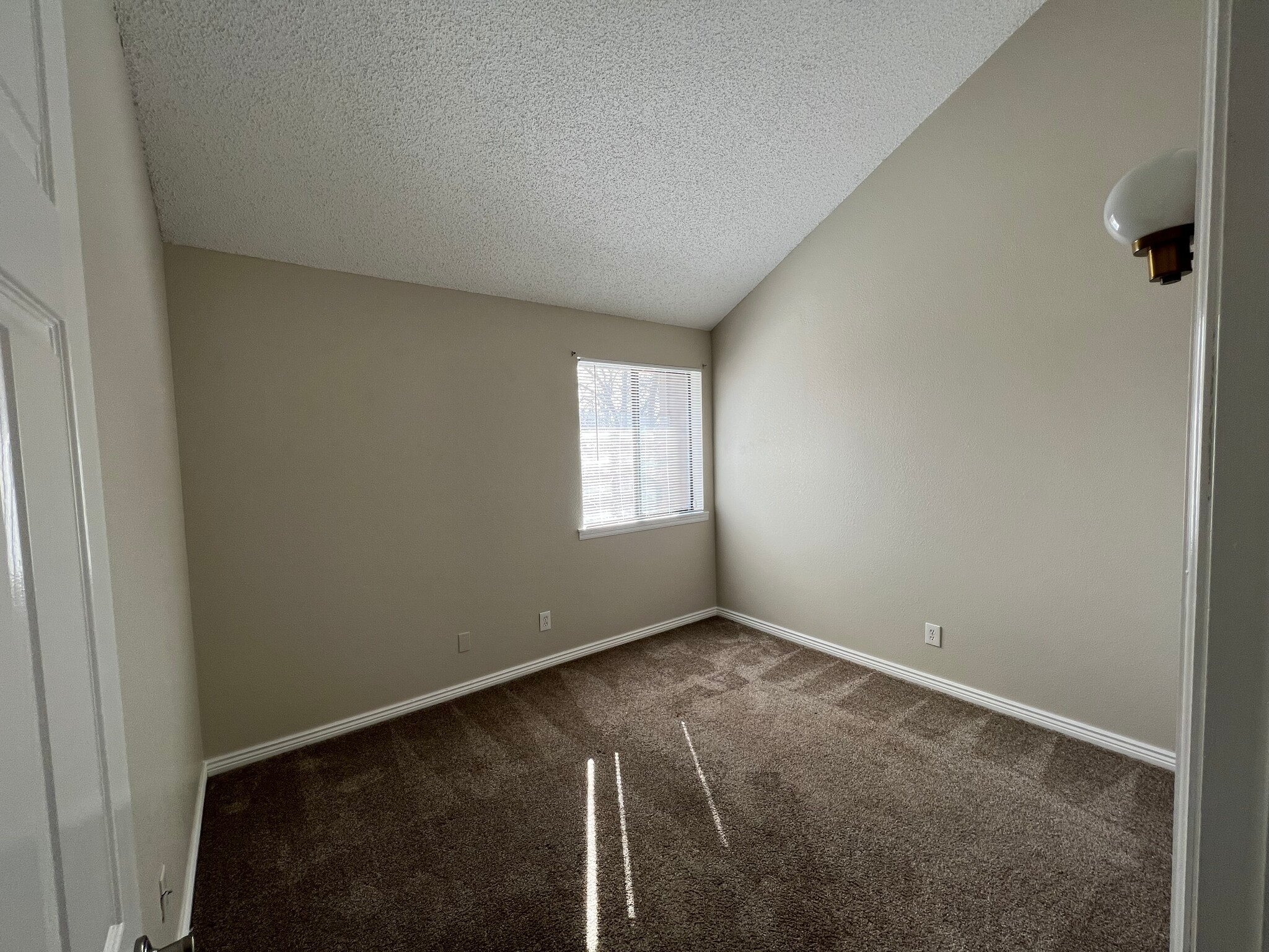 Building Photo - 12356 W Nevada Pl