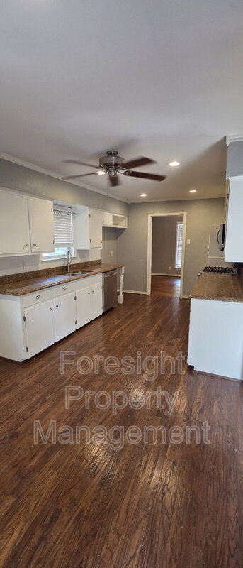 Building Photo - 7303 Bucknell Dr
