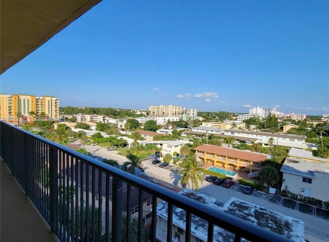 Building Photo - 801 N Ocean Blvd