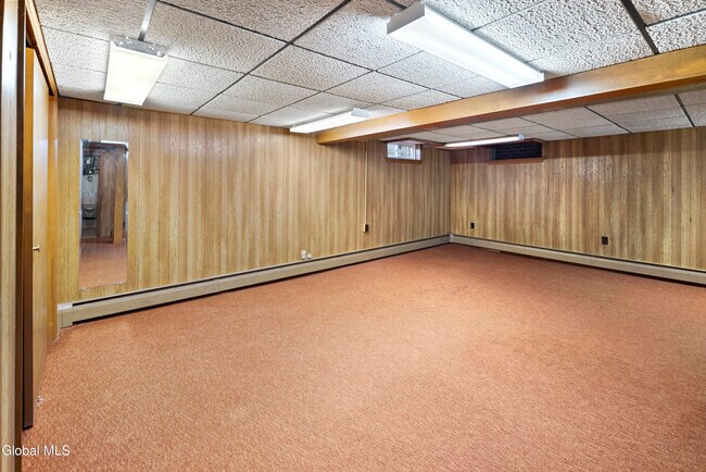 Building Photo - 167 Wood Dale Dr