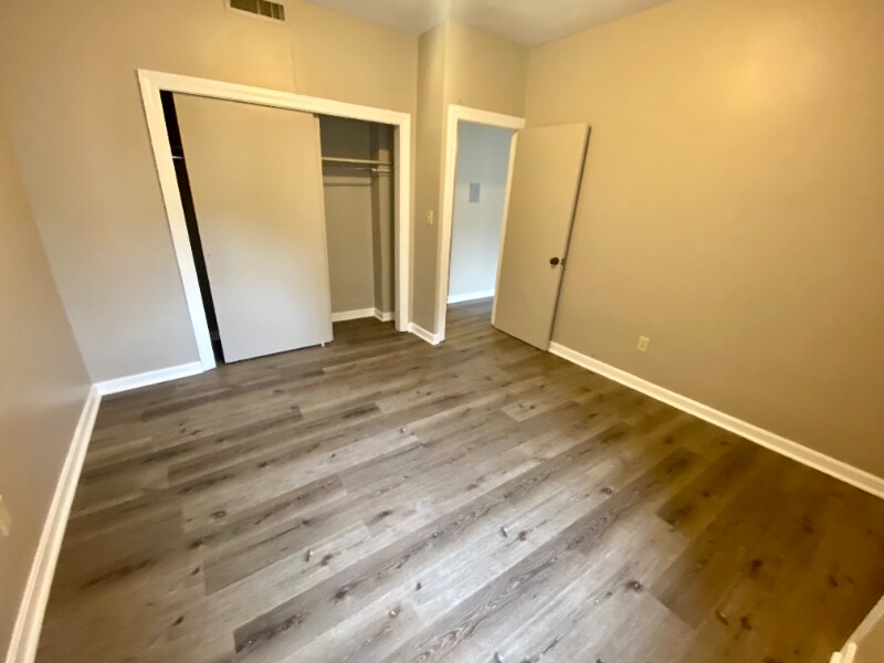 Building Photo - 1862 Beacon St