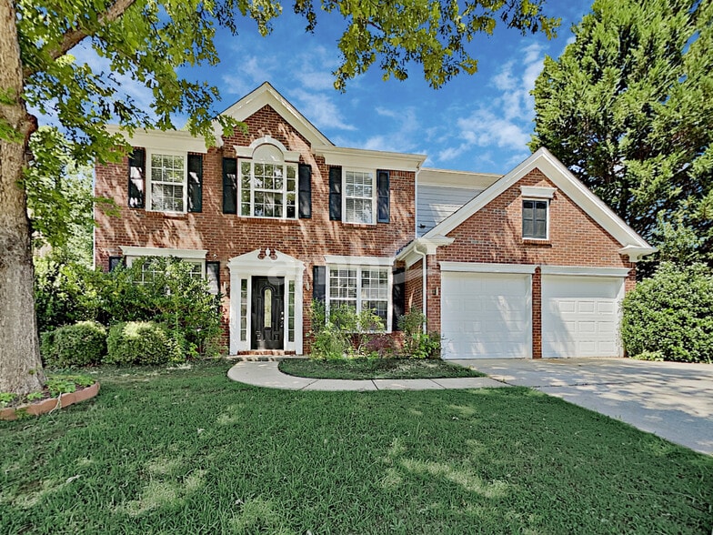 Primary Photo - 3410 Spindletop Dr NW