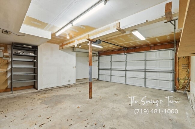 Building Photo - 874 Hoosier Dr