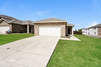 Building Photo - 6202 Old Bridge Way