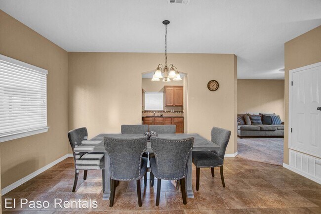 Building Photo - 3 br, 2.5 bath House - 3240 Peruvian Paso