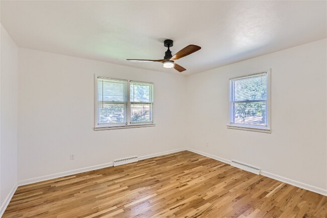 Building Photo - 116 N Meldrum St