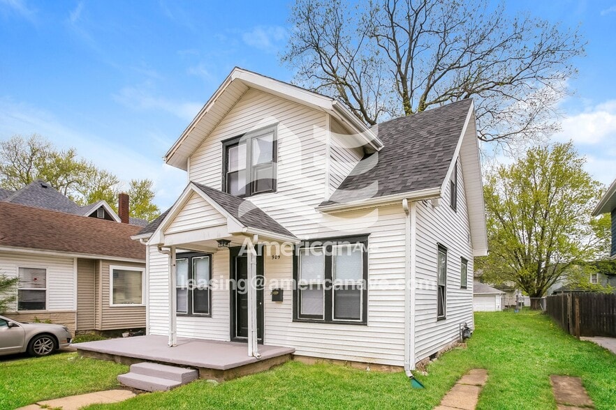 Building Photo - 909 E Bowman St