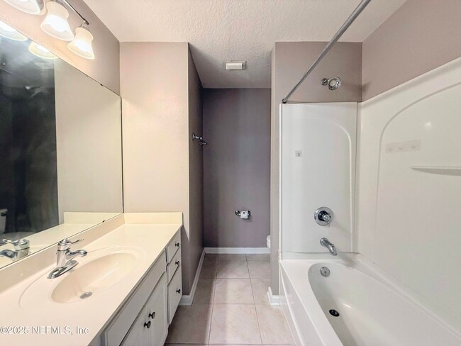 Building Photo - 8128 Summerside Cir