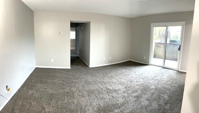 Building Photo - 31 Providence Dr