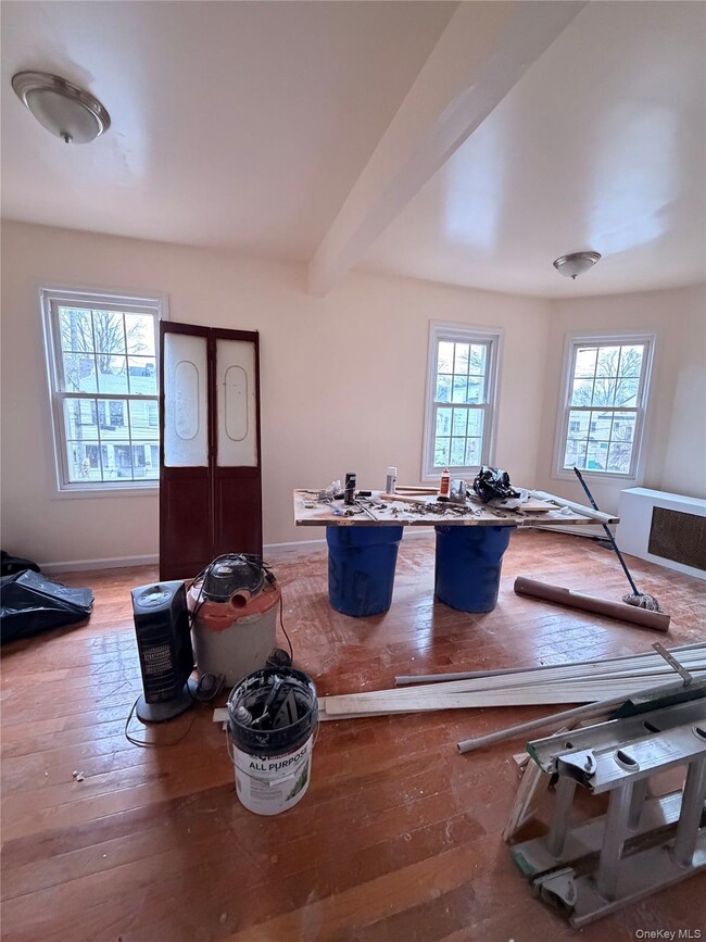 Building Photo - 310 S 7th Ave