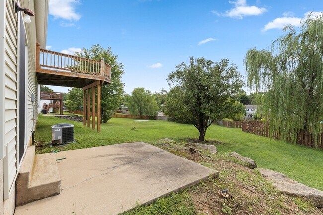 Building Photo - 708 Tobermory Ct