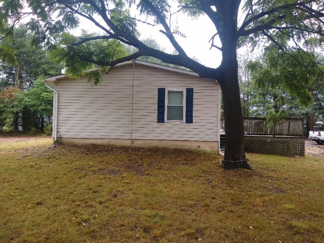 Building Photo - 2760 Vine Rd