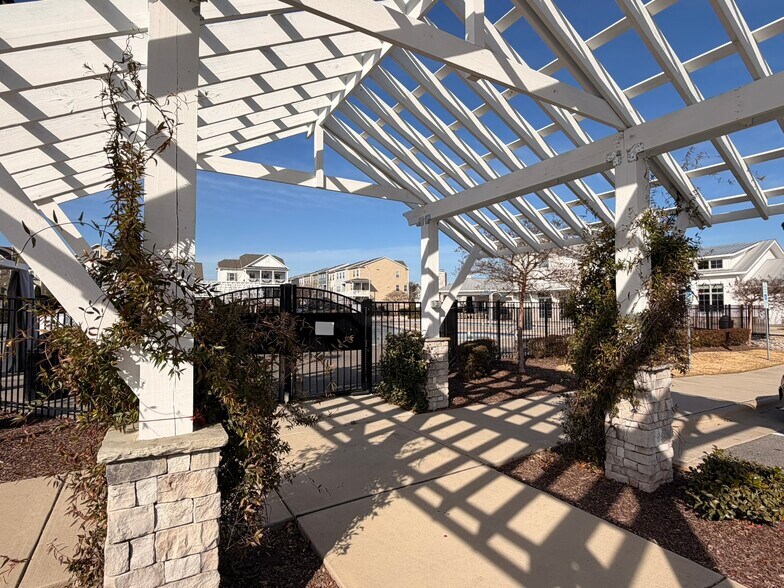 Building Photo - 6623 Perry Creek Rd