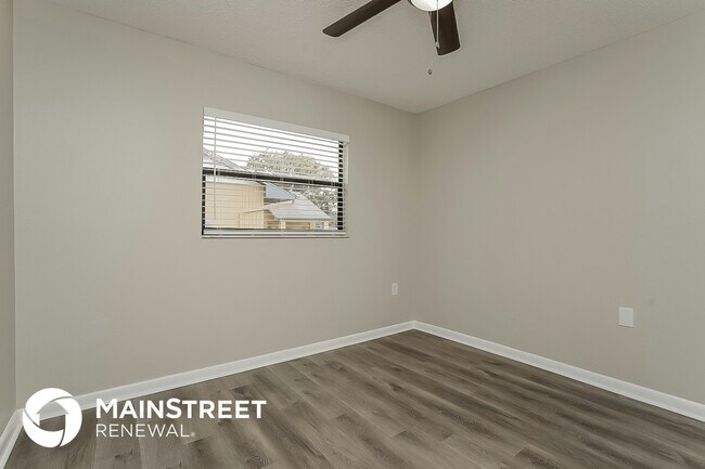 Building Photo - 8093 Pagoda Dr