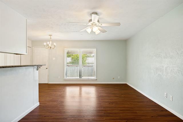 Building Photo - 530 Hightrail Dr
