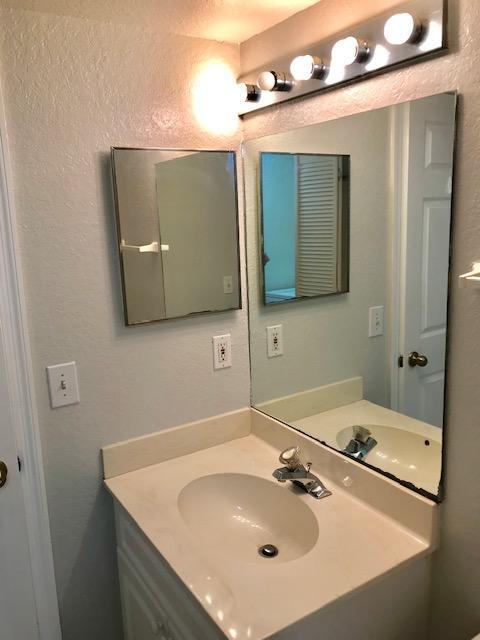 Building Photo - 4245 S 57th Ave