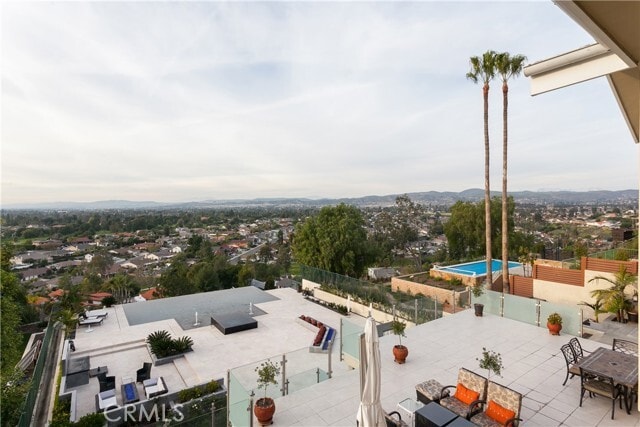 Building Photo - 19631 Crestknoll Dr