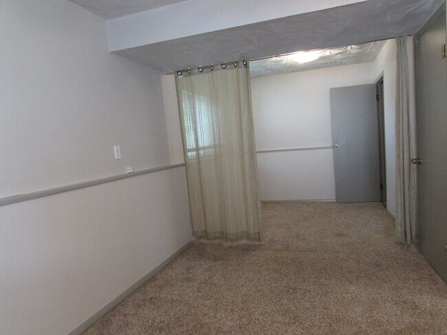 Building Photo - 1169 Santa Clara Ave